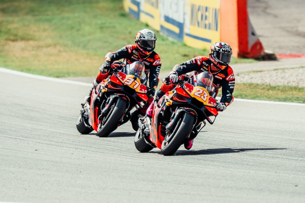 716119_Enea Bastianini_Red Bull KTM_Tech3_MotoGP_RC16_Circuit de Barcelona-Catalunya _ESP_07-09-2025-42_15th Rnd-93smxH24uG.jpg 716119_Enea Bastianini_Red Bull KTM_Tech3_MotoGP_RC16_Circuit de Barcelona-Catalunya _ESP_07-09-2025-42_15th Rnd-93smxH24uG.jpg